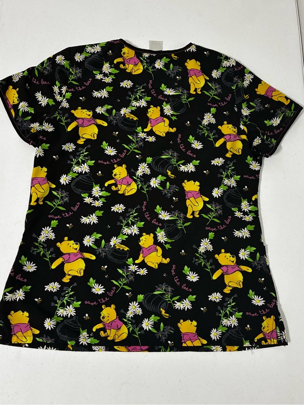 Disney Winnie the Pooh Character Floral Print Scrub Top Women’s Medium